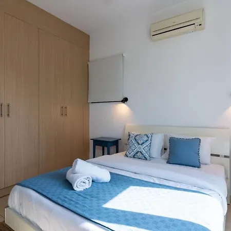 Apartment Lumina 2-bedroom And Pool In *